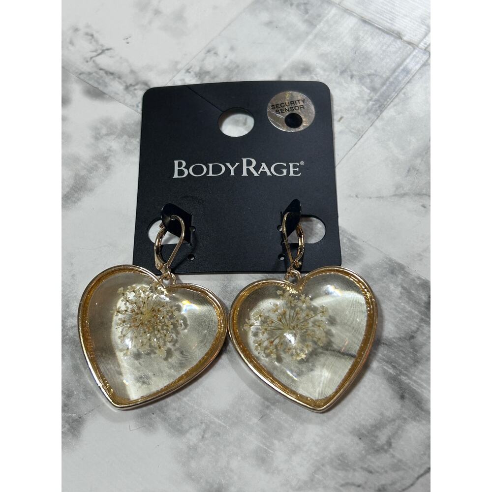 Body Rage Spencers Resin Heart Dangling Pressed Flower Earrings Gold Chic NWT
